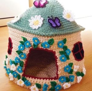 SPRING cat house, made to order